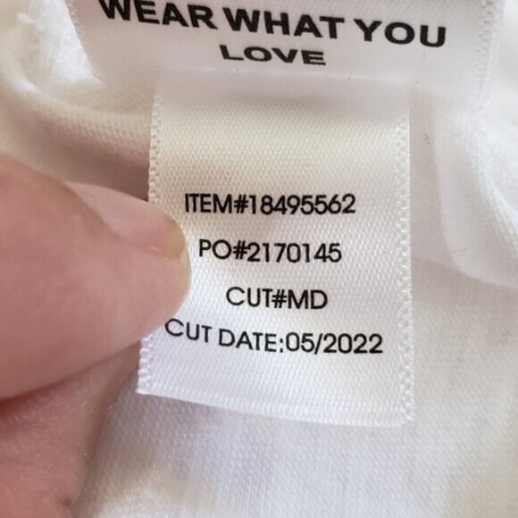 Torrid White Tee Sparkle Silver Neck Detail Size 2X - Picture 11 of 13